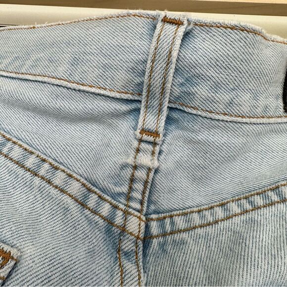 LF Carmar Women’s 26 Dakota Emelia Distressed Knee Crop Jeans - Picture 9 of 9